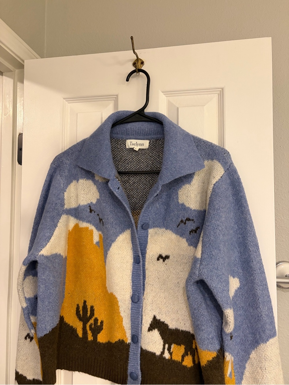 Taelynn Western Horse Cardigan Sweater Large - Picture 8 of 13